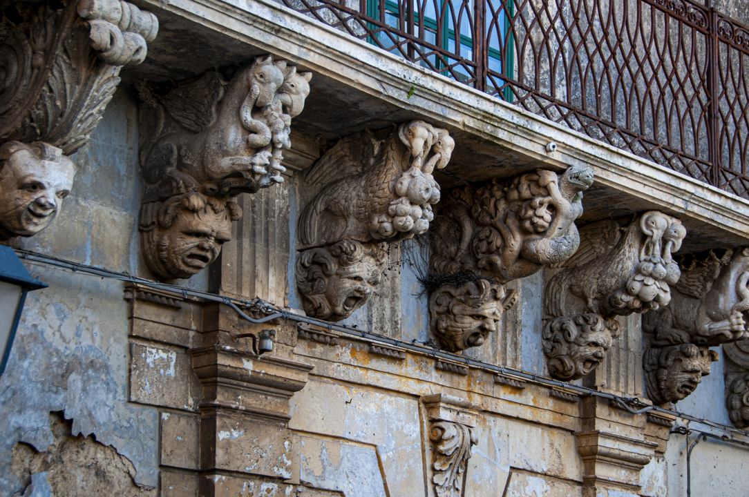 Balcone Palazzo Caruso 